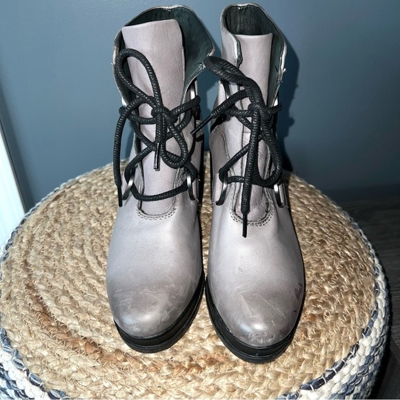 Sorel Margo Lace Up Leather Boots - Picture 5 of 10